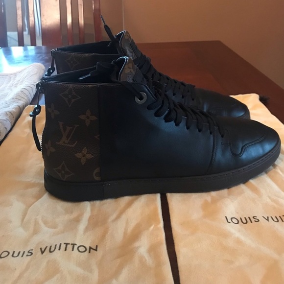 Louis Vuitton Men’s US 9 - Picture 8 of 8